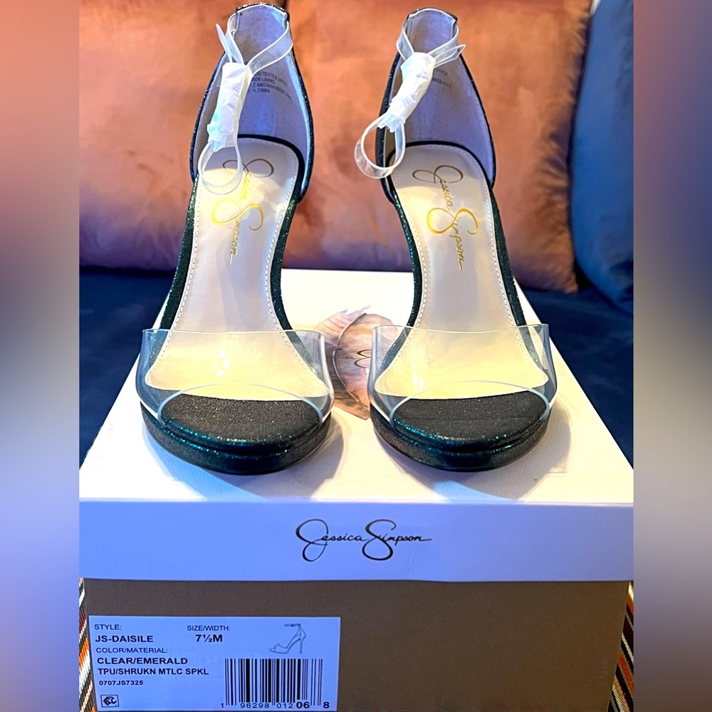 Jessica Simpson Daisile Sandal | in Emerald| NWOT
